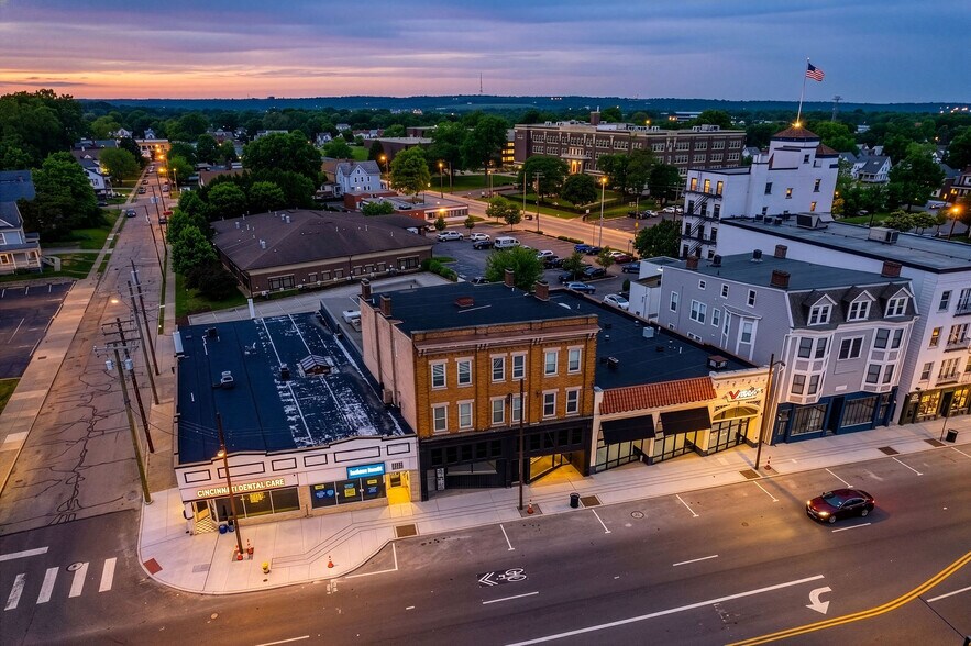 More Photos Of 4539 Montgomery Rd, Cincinnati Apartments For Lease