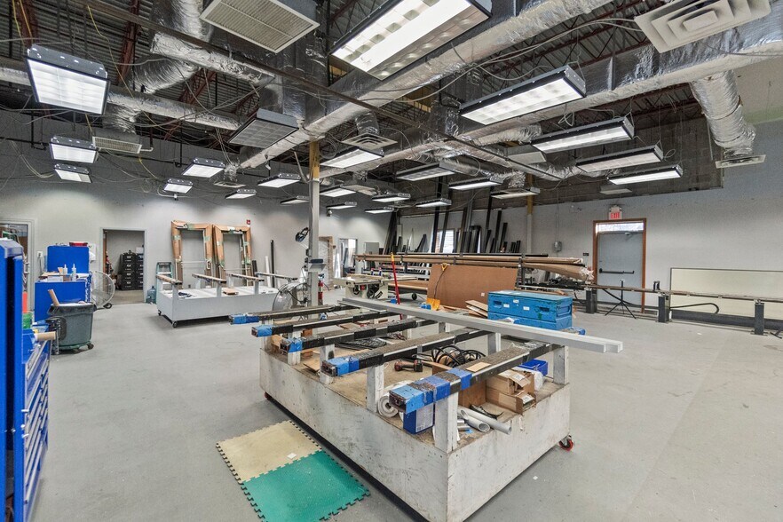 More Photos Of 6 Raritan Rd, Oakland Warehouse For Sale