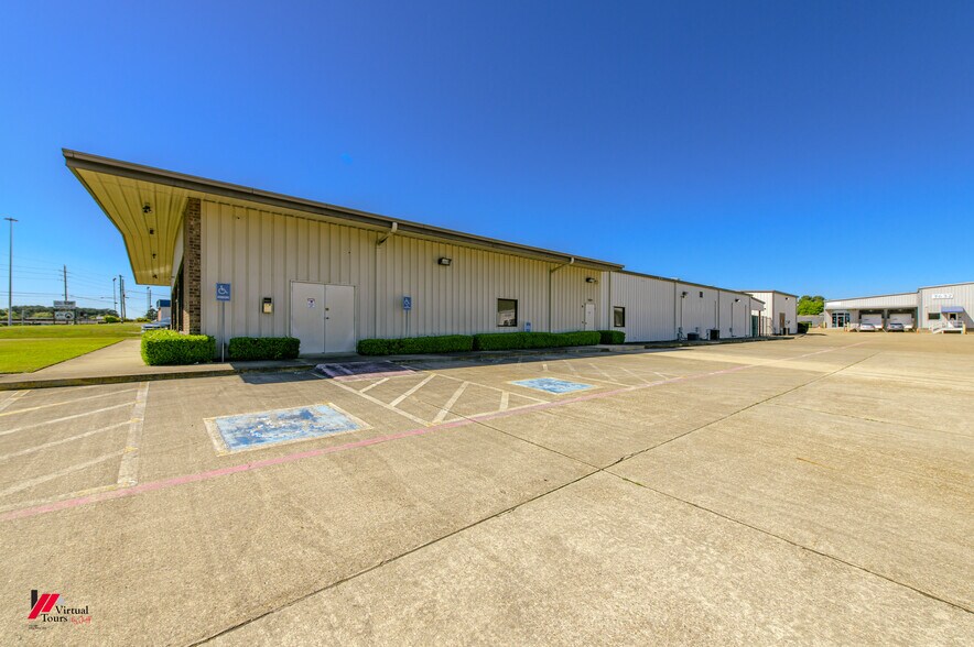 More Photos Of 3636 New Boston Rd, Texarkana Flex For Sale