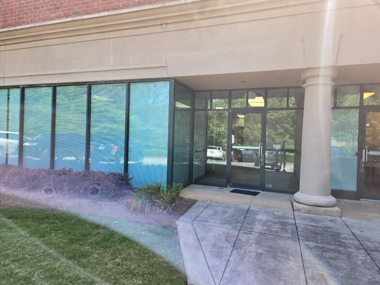 More Photos Of 1005 Alderman Dr, Alpharetta Research And Development For Lease
