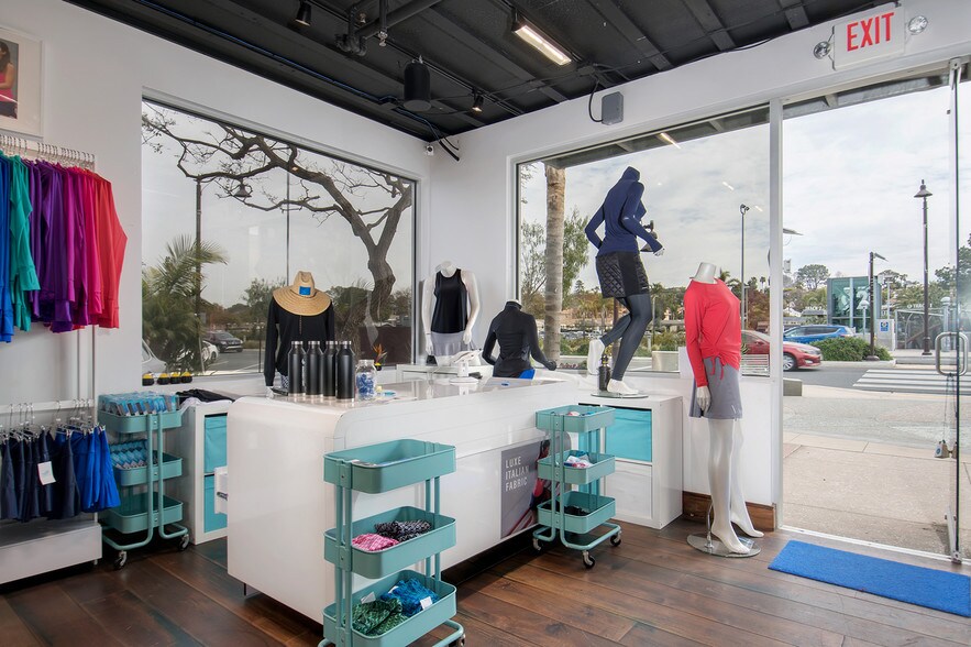 More Photos Of 153 N Highway 101, Solana Beach Storefront Retail Office For Lease