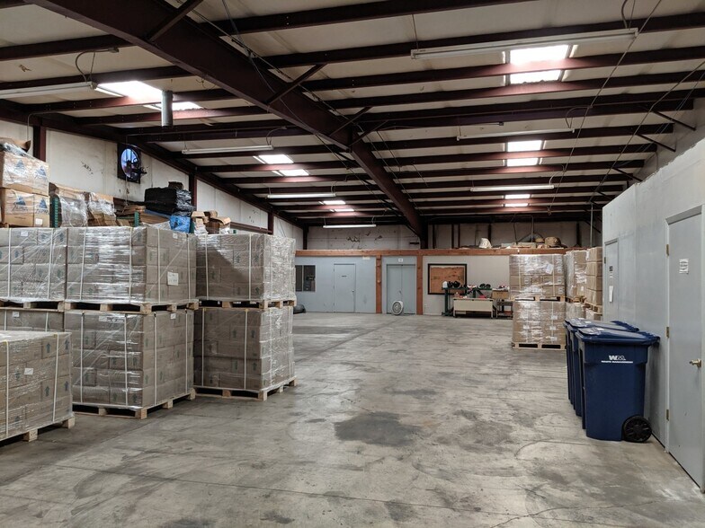 More Photos Of 25 S Stockton St, Lodi Warehouse For Sale