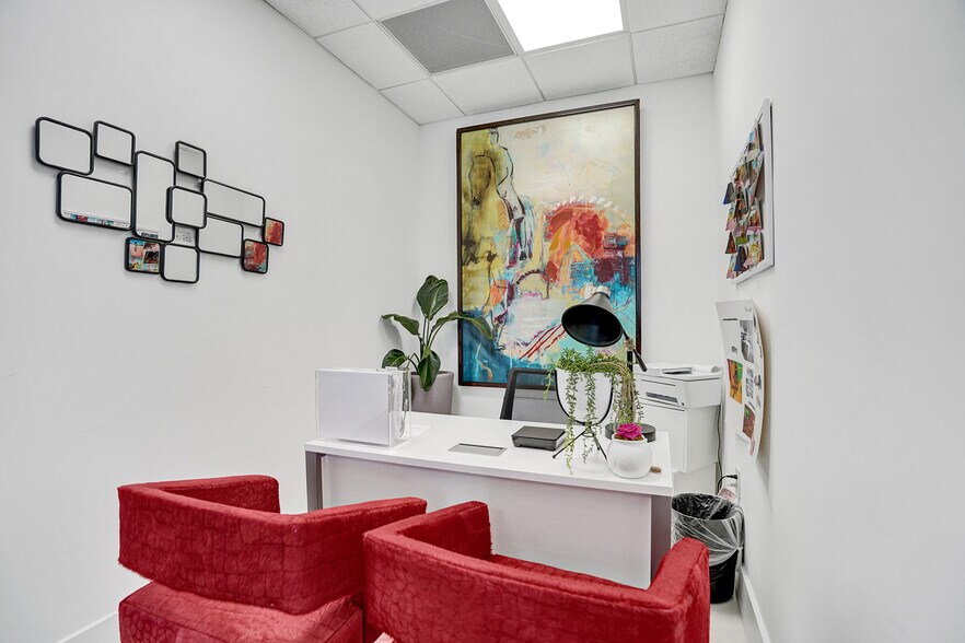 More Photos Of 18851 NE 29th Ave, Aventura Coworking Space