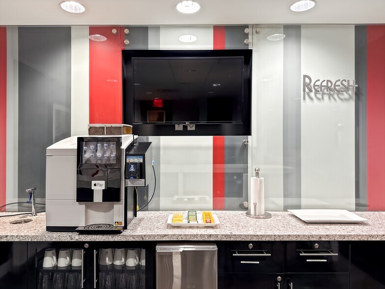 More Photos Of 1250 Broadway, New York Coworking Space