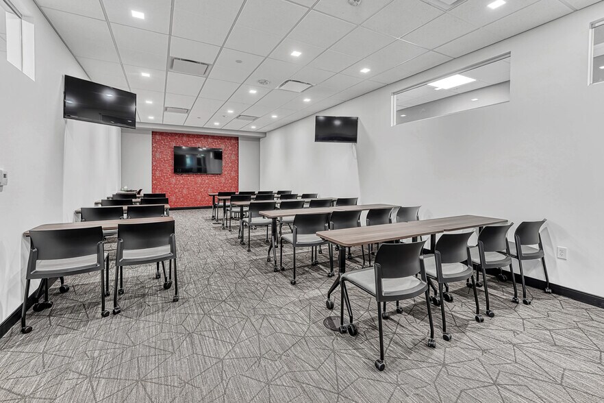 More Photos Of 1915 Democracy Pt, Colorado Springs Loft Creative Space For Lease