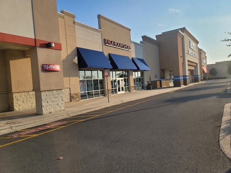 More Photos Of 730 Leonard, Albemarle Unknown For Lease