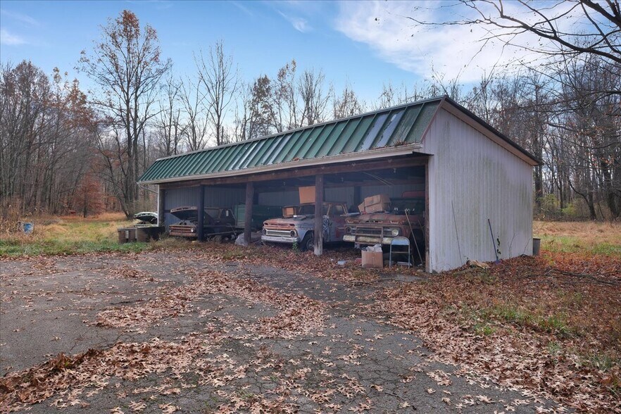 More Photos Of 9512 National Turnpike, Fairdale Land For Sale