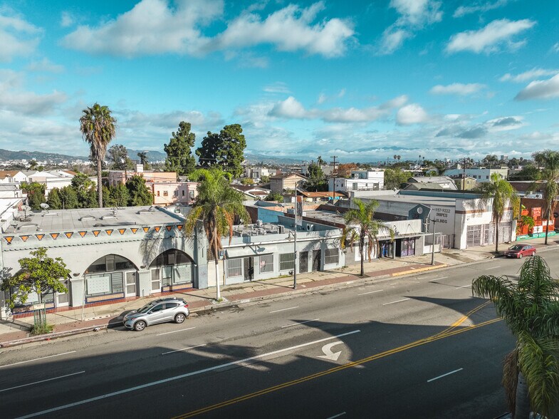 47154719 W Washington Blvd, Los Angeles, CA 90016 Storefront For