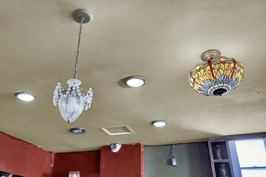 More Photos Of 111 S Walnut St, Edinburgh Theater Concert Hall For Sale