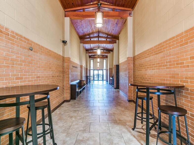 More Photos Of 2254 W Meyers Cir, Choctaw Lodge Meeting Hall For Sale