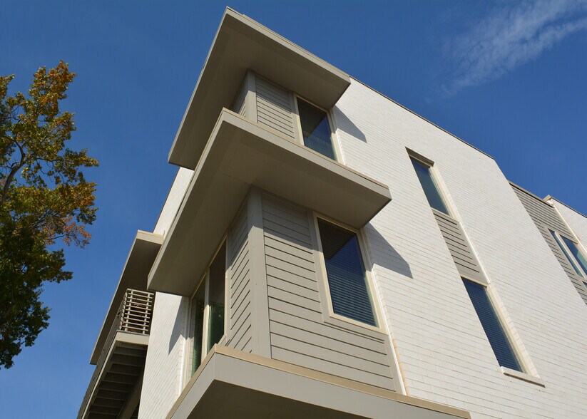 More Photos Of 3900 Monument Ave, Richmond Apartments For Sale