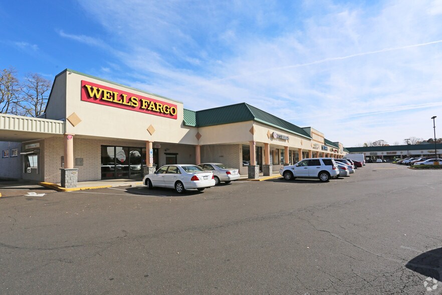 More Photos Of 2301-2389 Bristol Rd, Bensalem Freestanding For Lease