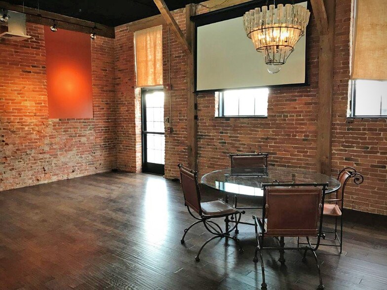 More Photos Of 1349 Cumberland St, Lebanon Manufacturing For Lease