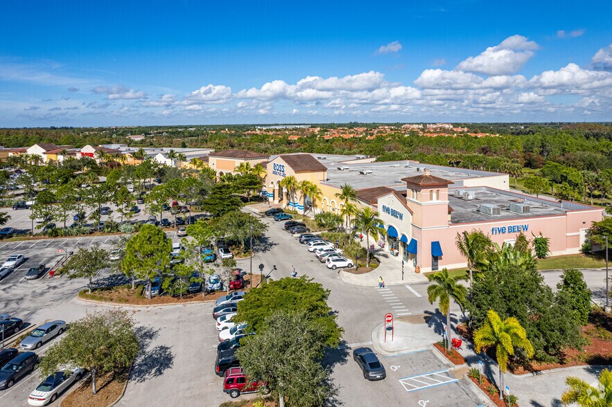 More Photos Of 8012-8024 Mediterranean Dr, Estero General Retail For Lease