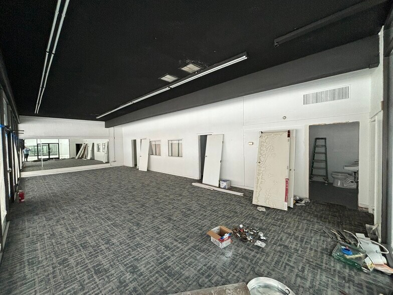 More Photos Of 395 S Winchester Blvd, San Jose Freestanding For Sale