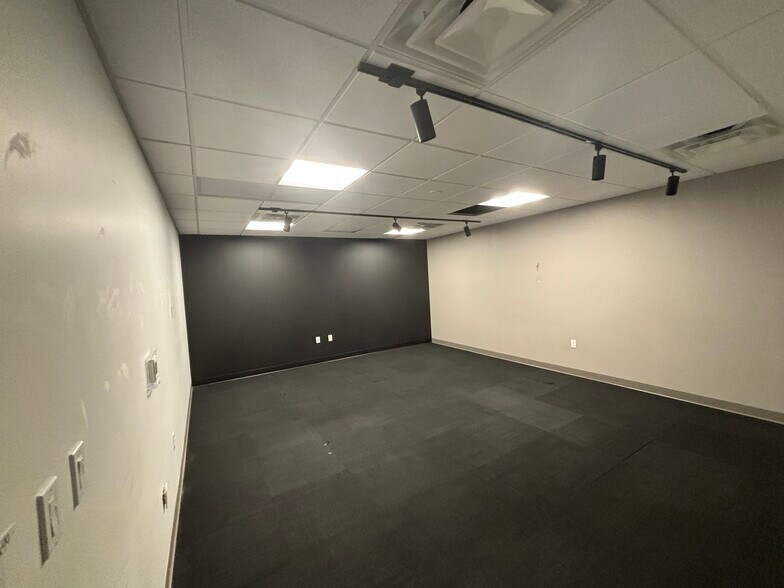 More Photos Of 2320 Killearn Center Blvd, Tallahassee Office For Sale