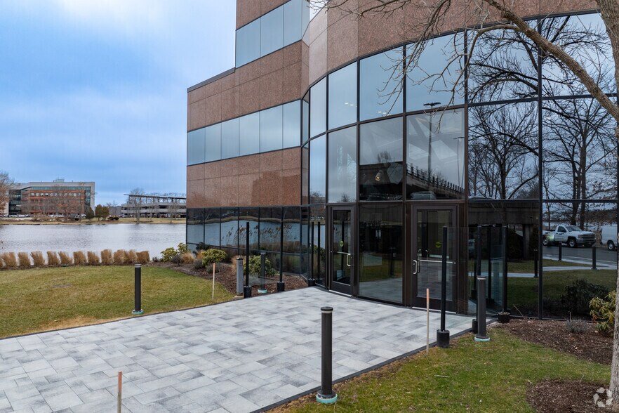 More Photos Of 301 Edgewater Dr, Wakefield Coworking Space