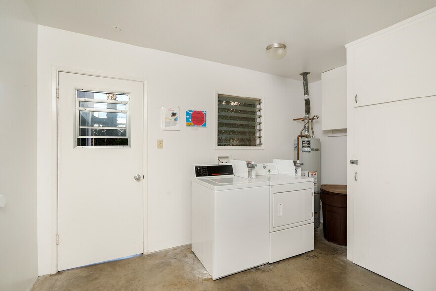 More Photos Of 2332 20th St, Santa Monica Apartments For Sale