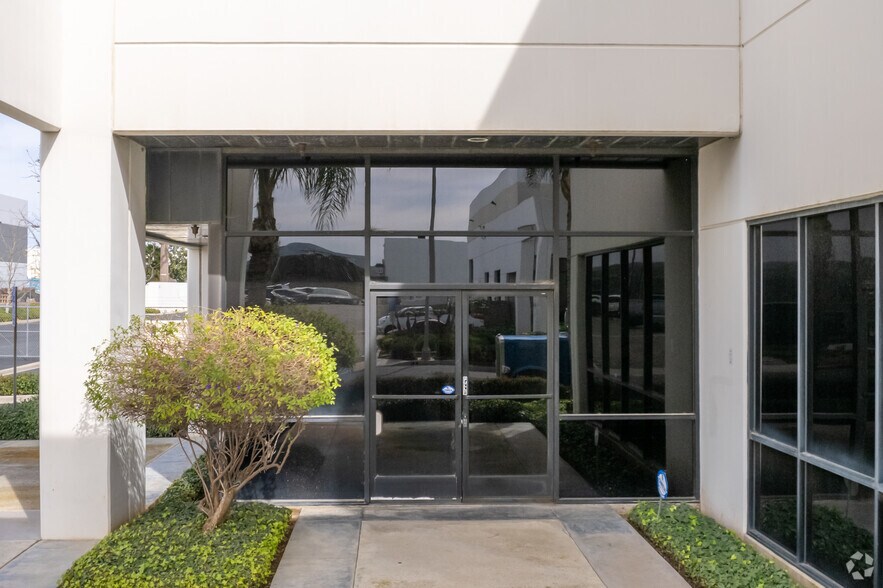 More Photos Of 2395 Railroad St, Corona Manufacturing For Lease