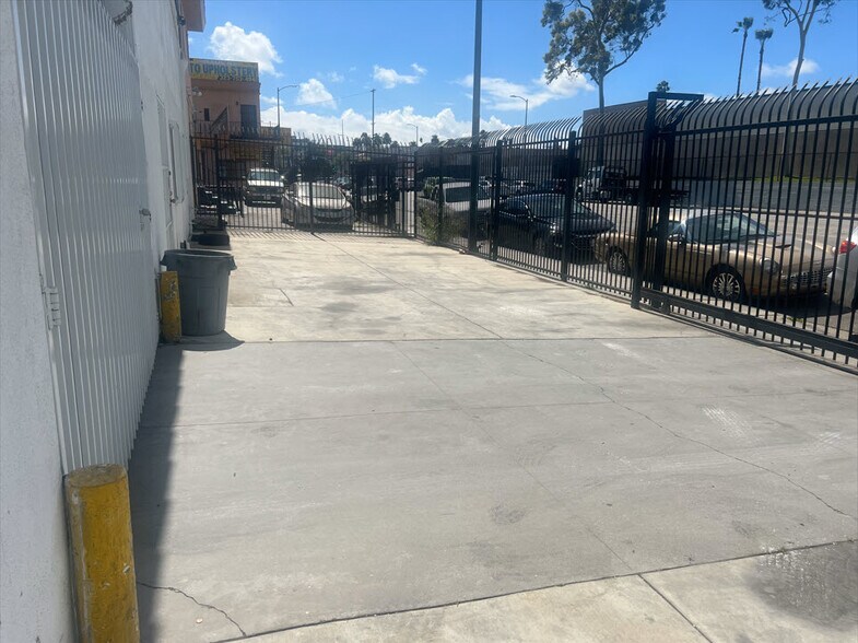 More Photos Of 6740 Crenshaw Blvd, Los Angeles Auto Repair For Lease