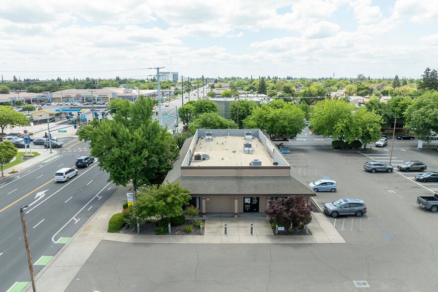 More Photos Of 2605 Coffee Rd, Modesto Freestanding For Lease