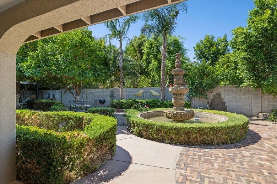 More Photos Of 3827 E Oak St, Phoenix Assisted Living For Sale