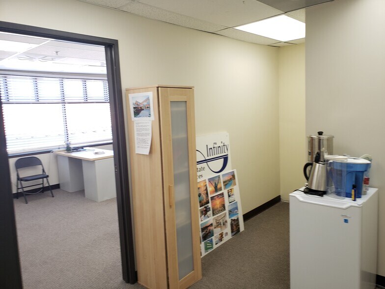 More Photos Of 28348 Roadside Dr, Agoura Hills Office For Lease