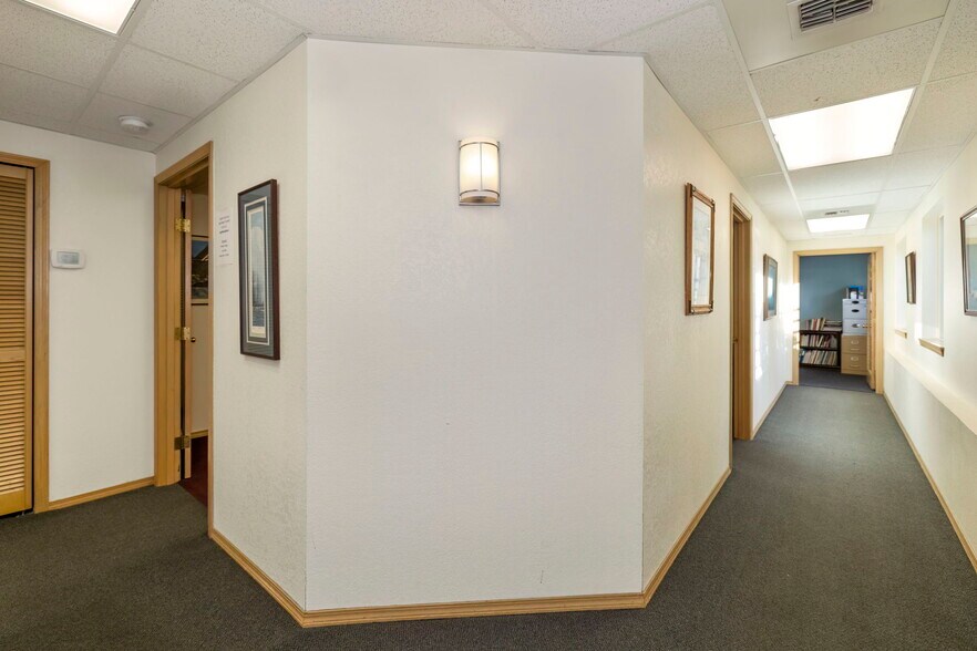 More Photos Of 104 Tremont Ave, Port Orchard Medical For Sale