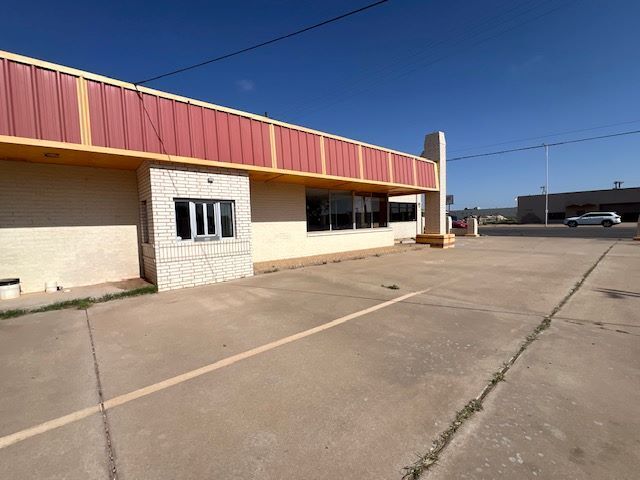 More Photos Of 811 50th St, Lubbock Restaurant For Lease
