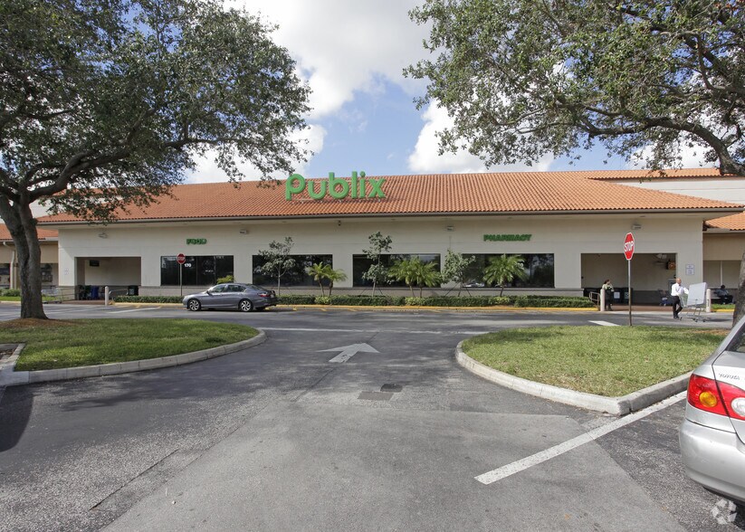 More Photos Of 100-352 S Flamingo Rd, Pembroke Pines General Retail For Lease