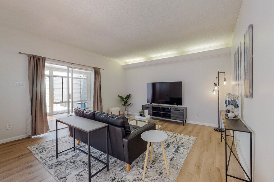 More Photos Of 1309 Virginia St NE, Albuquerque Apartments For Sale