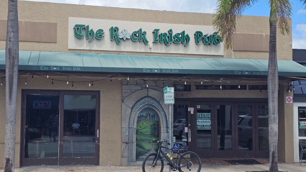 More Photos Of 614 Lake Ave, Lake Worth Restaurant For Lease