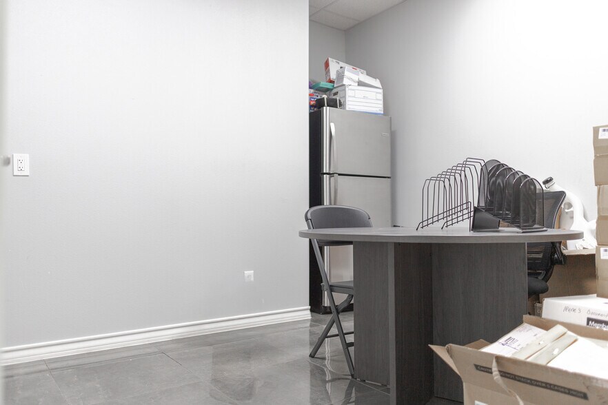 More Photos Of 119 North America Rd, Laredo Land For Sale