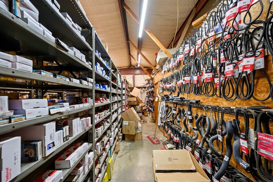 More Photos Of 6175 State Highway 98, Wright City Storefront Retail Office For Sale