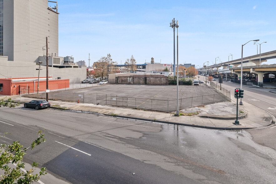 More Photos Of 1032-1042 Loyola Ave, New Orleans Land For Sale