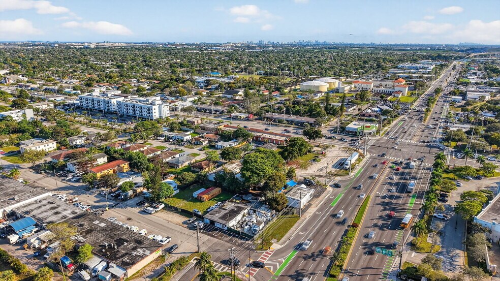 More Photos Of 3928 SW 12th Ct, Fort Lauderdale Manufacturing For Sale