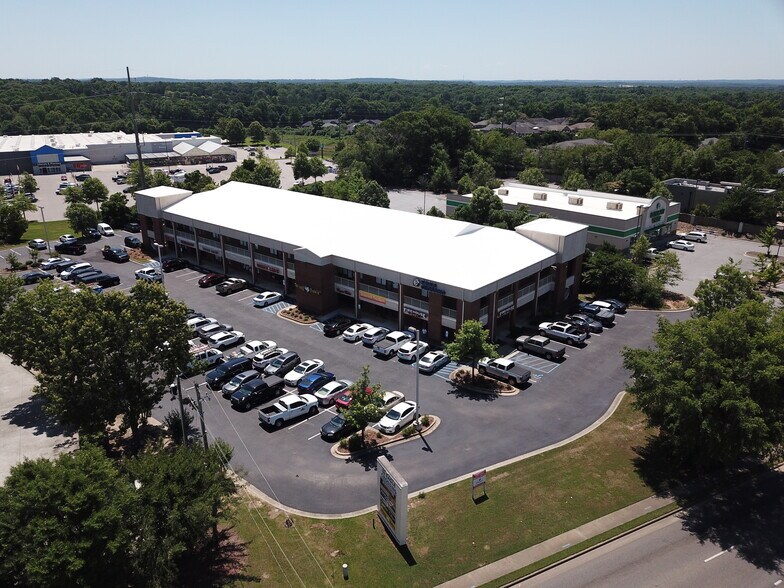 More Photos Of 1907 S College St, Auburn Storefront Retail Office For Lease