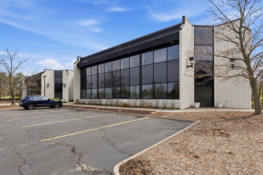 More Photos Of 24610 Detroit Rd, Westlake Office For Sale