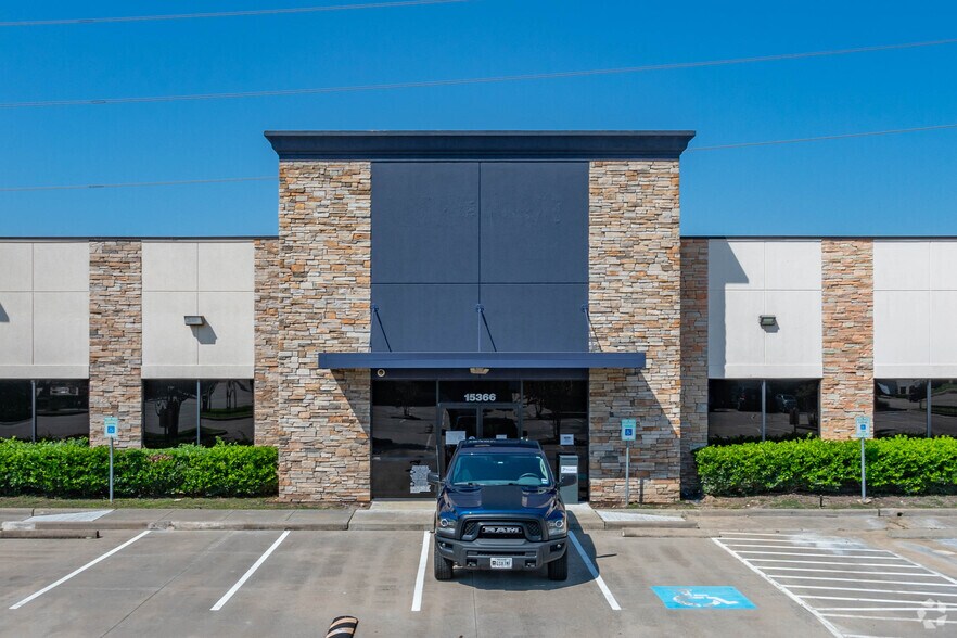 More Photos Of 15366 Park Row, Houston Office For Sale