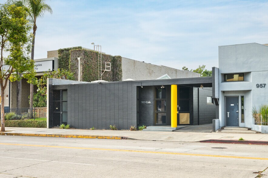 More Photos Of 953 N Cole Ave, Los Angeles Office For Sale
