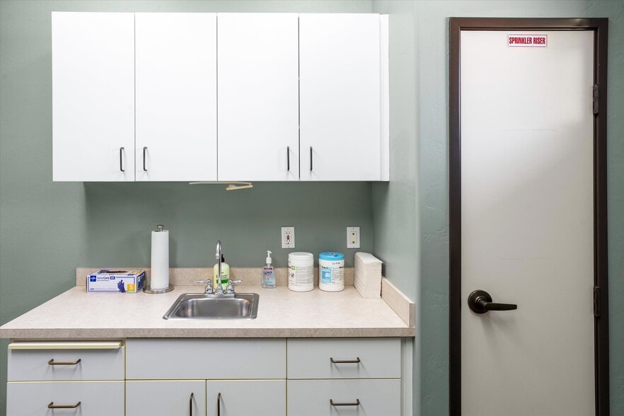 More Photos Of 120 Northview Rd, Sedona Skilled Nursing Facility For Lease