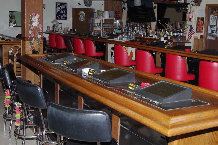 More Photos Of 2450 W Mesquite Ave, Pahrump Bar For Sale