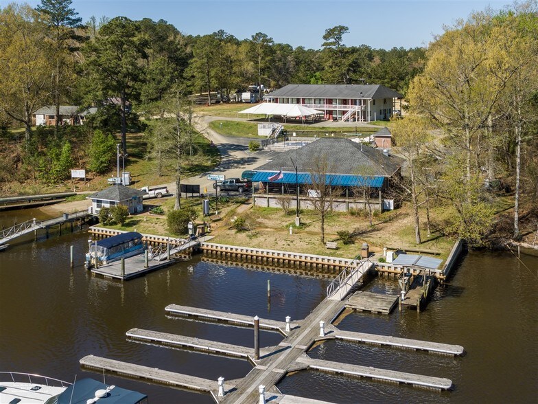 More Photos Of 9100 Wilcox Neck Rd, Charles City Marina For Lease