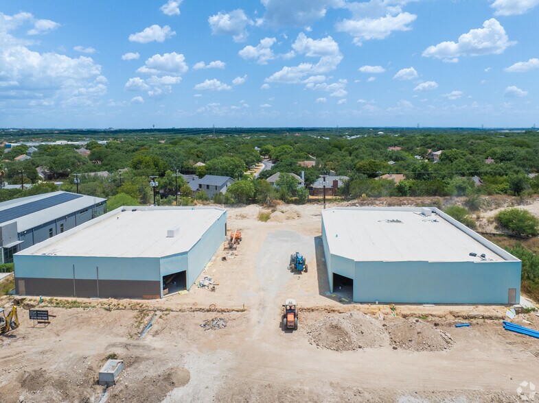 More Photos Of 15910 University Oak, San Antonio Warehouse For Lease