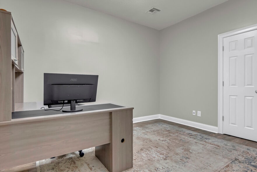 More Photos Of 1501 US Highway 19 S, Leesburg Office For Sale