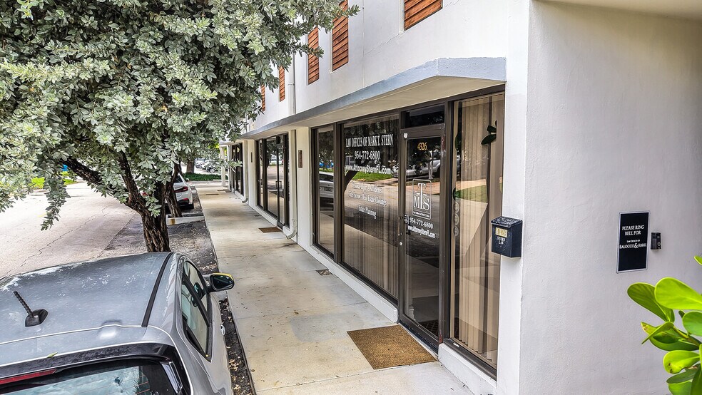 More Photos Of 4322-4334 E Tradewinds Ave, Lauderdale-by-the-Sea Loft Creative Space For Lease