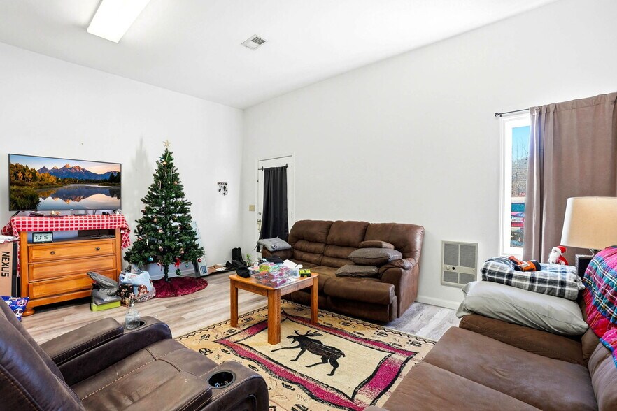 More Photos Of 107 Eddie Ln, Roan Mountain Land For Sale