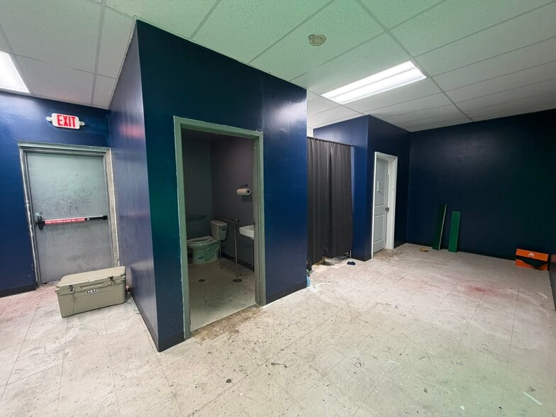 More Photos Of 7335-7373 Jefferson Hwy, Harahan Freestanding For Lease