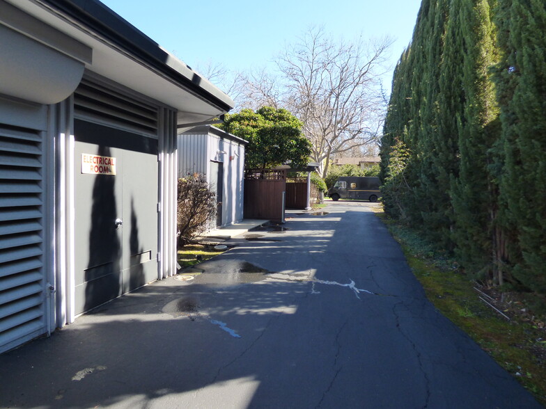 More Photos Of 825 Hartz Way, Danville Medical For Sale