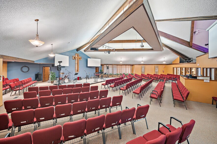 More Photos Of 820 N 30th St, Colorado Springs Religious Facility For Sale